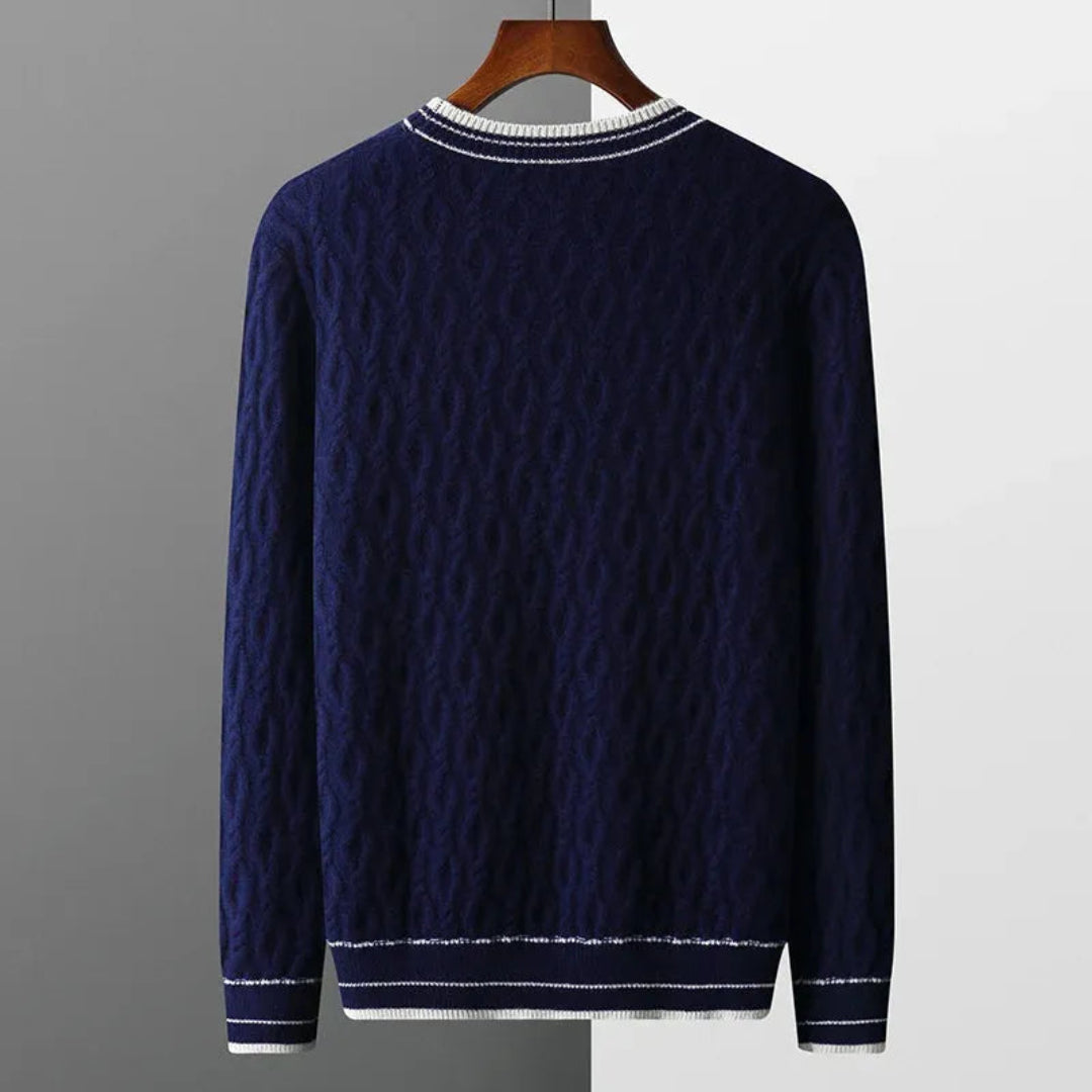 Cable cashmere sweater made of premium cashmere