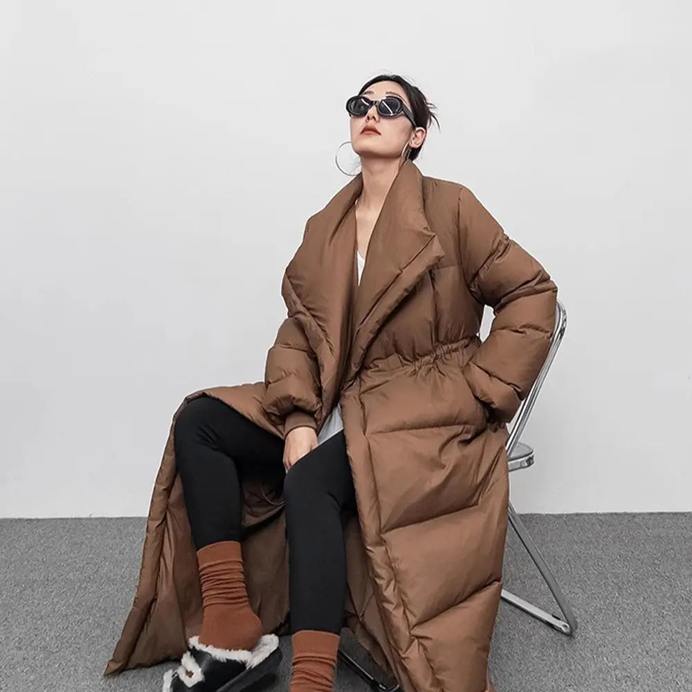 Knee-length down jacket for women