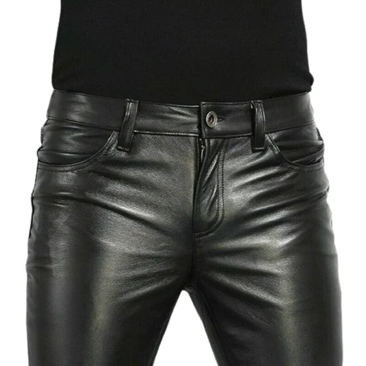Modische Herren Lederhose im Rockstil