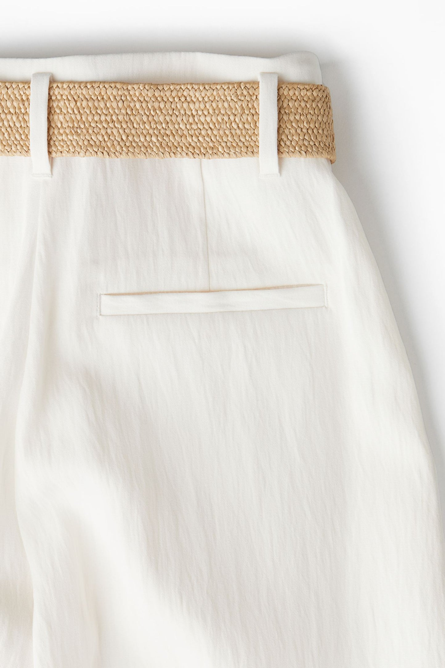 Oversized Hose mit Hoher Taille und Gevlochtenem Gürtelschnalle