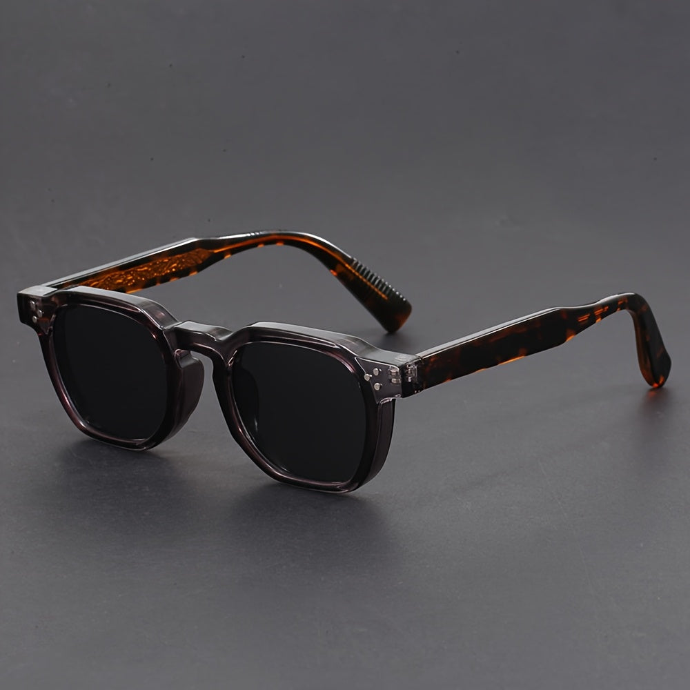 Polygonal men's sunglasses in retro boho style