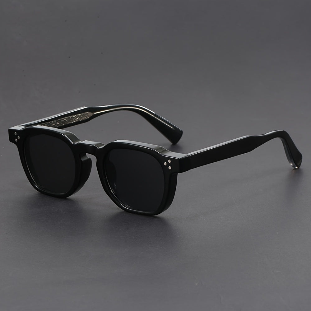 Polygonal men's sunglasses in retro boho style