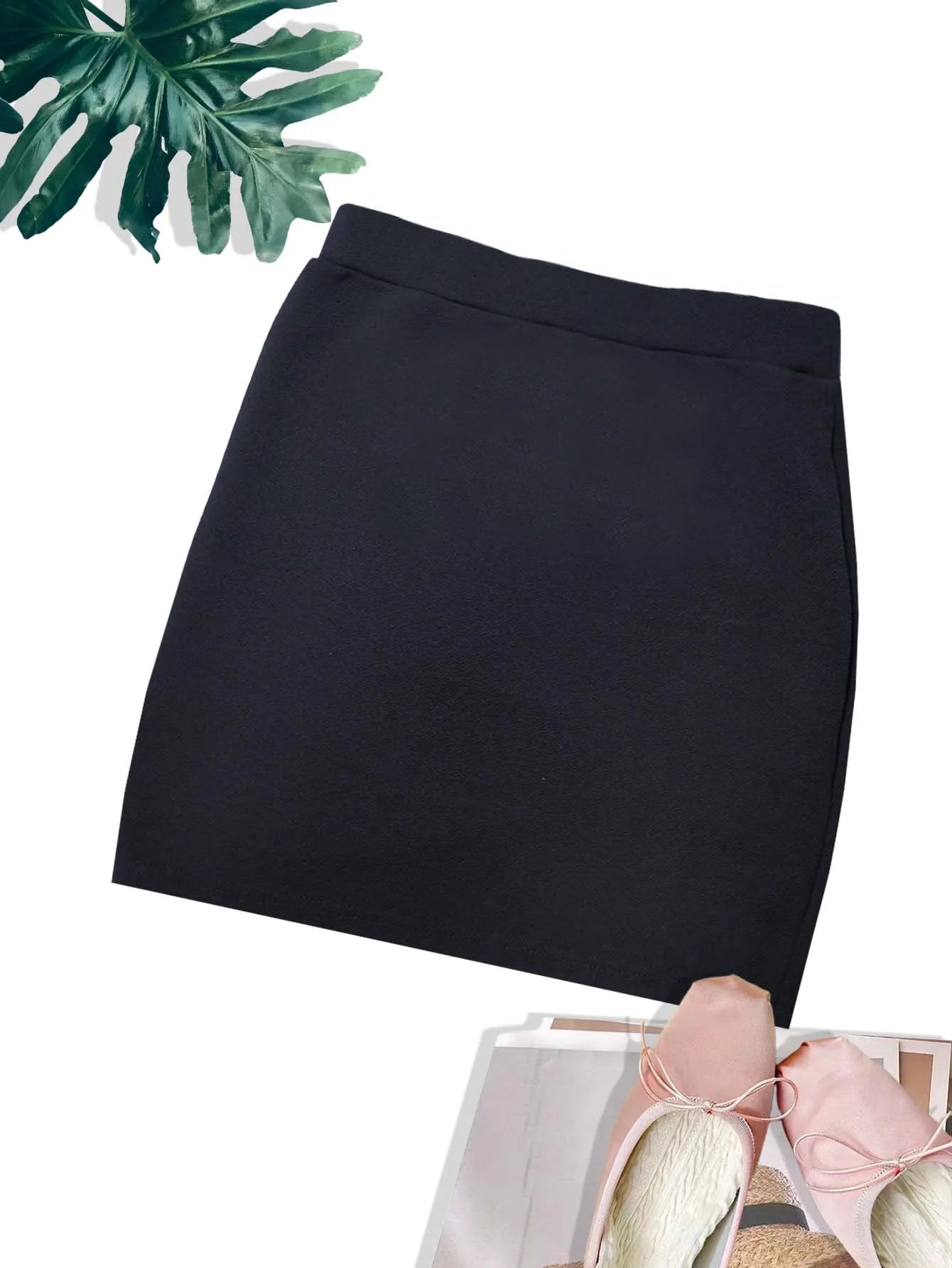 Schwarzer Minirock für Damen mit Schlitz