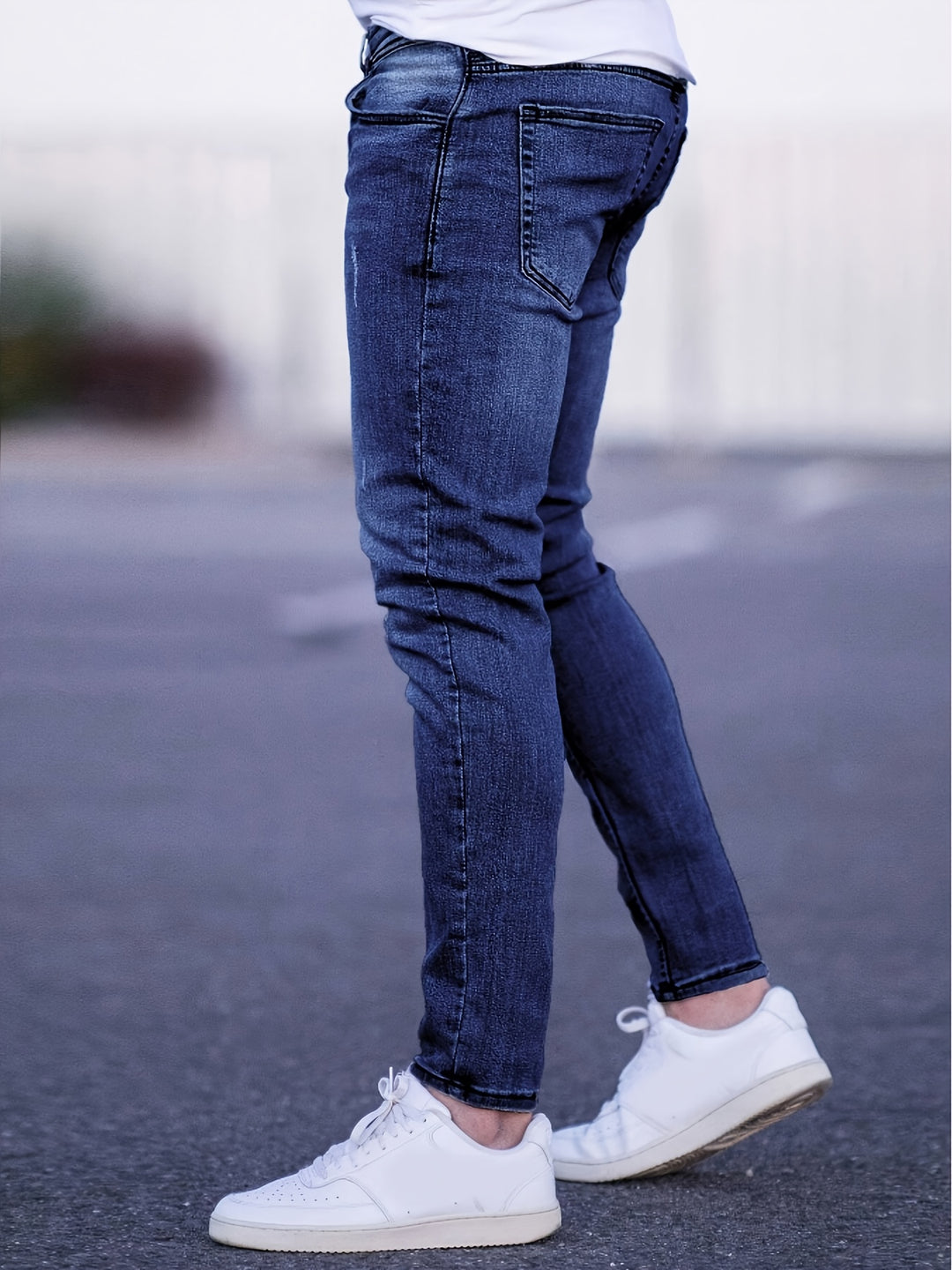 Slim Fit Men's Jeans with Medium Stretch and Comfort