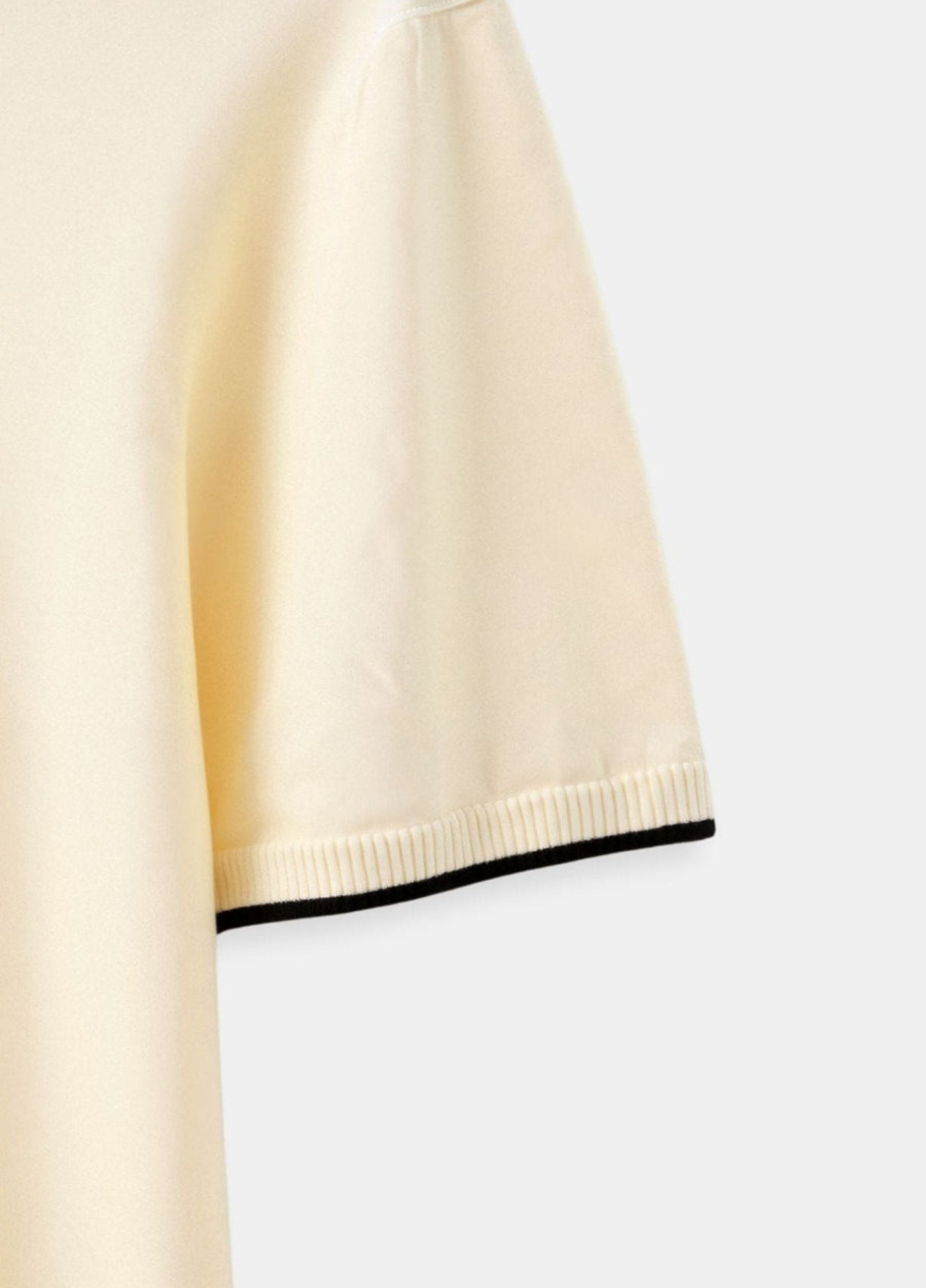 Slim Fit Herren Poloshirt aus Atmungsaktiver Stoffmischung – Taillierter Schnitt für Optimalen Tragekomfort 4