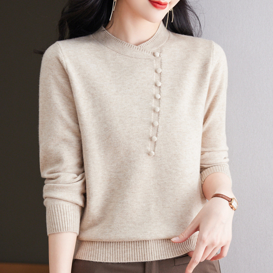 Stilvoller Damenpullover mit Knöpfen