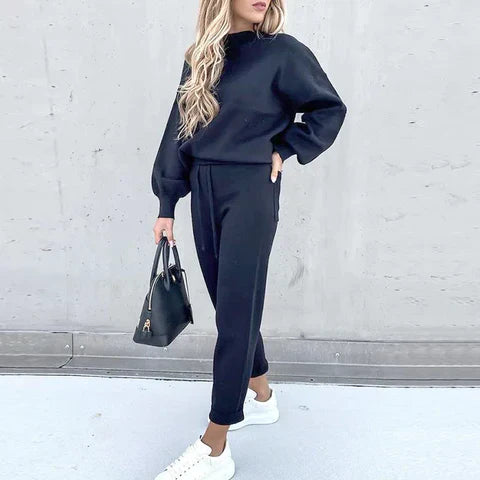 Stylischer Damen Trainingsanzug aus Weichem Material