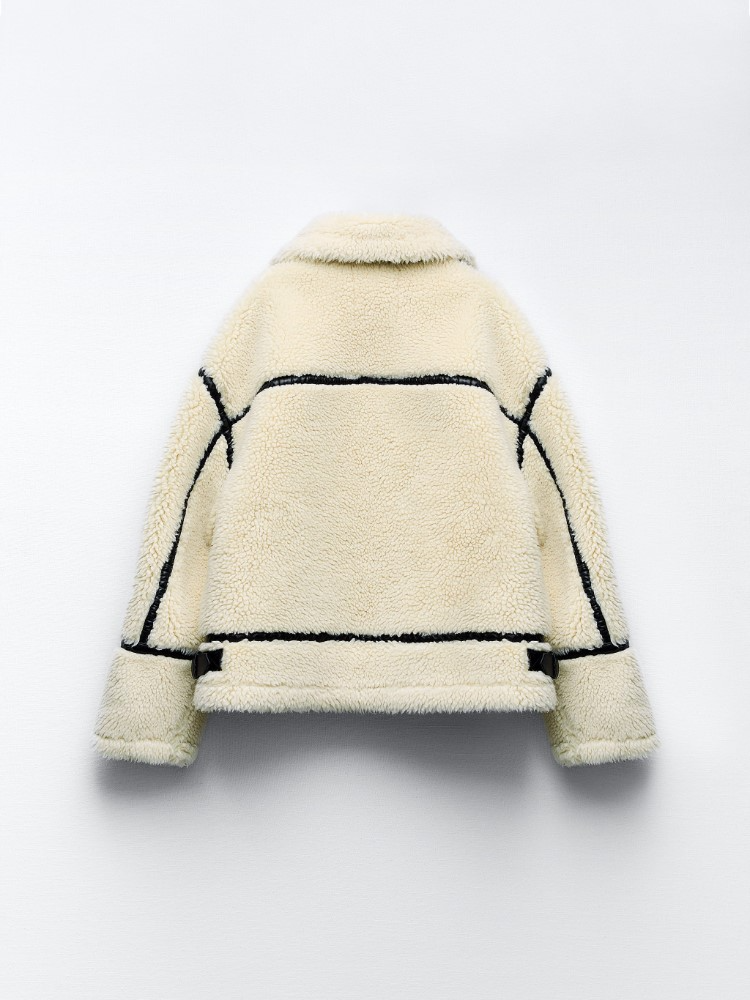 Trendige Teddyjacke für den Winter