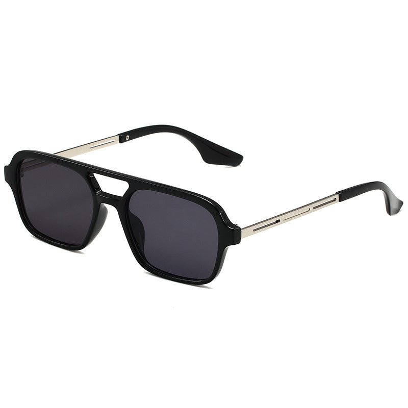 Vintage sunglasses with polygonal design and UV protection