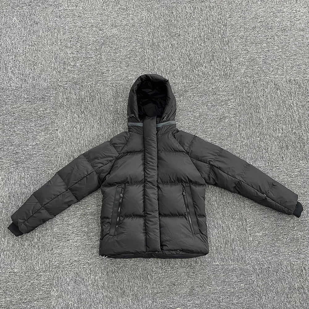 Chaqueta de plumón cálida y moderna