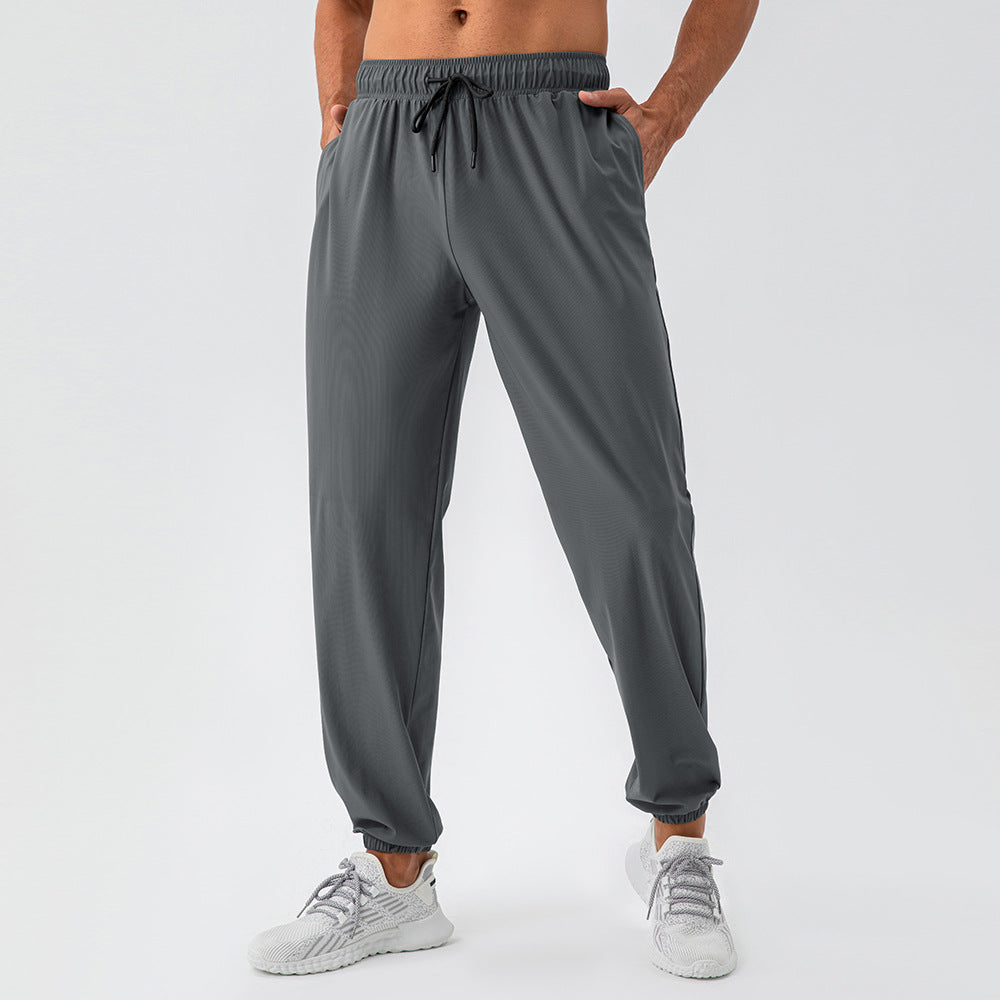 https://cdn.shopify.com/s/files/1/0844/6001/1865/files/bequeme-aktive-sommerhosen-maenner-Grau.jpg?v=1741348341