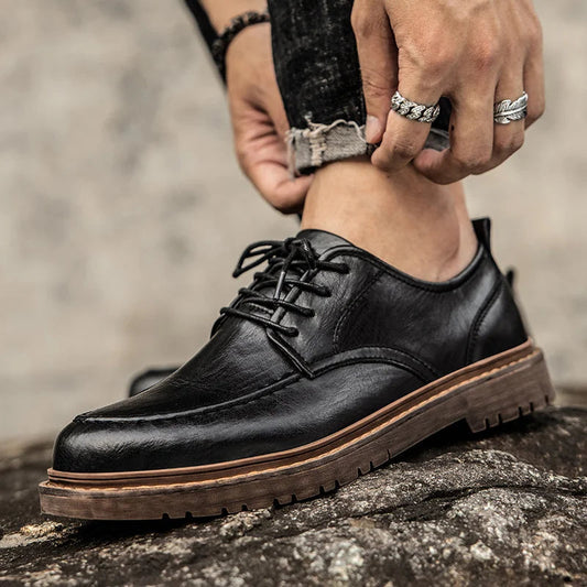 https://cdn.shopify.com/s/files/1/0844/6001/1865/files/elegante-herrenschuhe-aus-leder-Schwarz_a5330f6c-0fc7-4c77-9450-dbff6ee9e1c7.jpg?v=1734004761