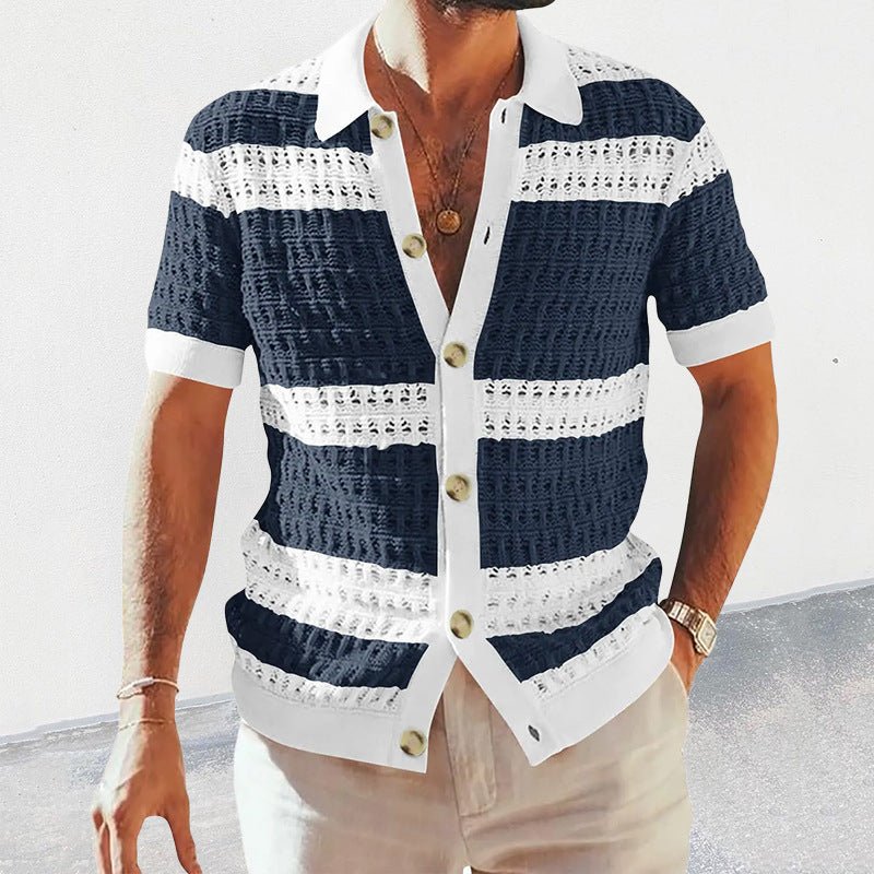 https://cdn.shopify.com/s/files/1/0844/6001/1865/files/elegantes-herren-sommer-poloshirt-strick-Blau.jpg?v=1741619003
