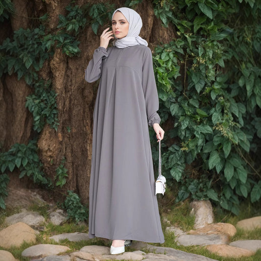 Arabisches langärmeliges, locker geschnittenes Kleid