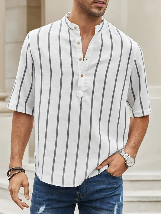 https://cdn.shopify.com/s/files/1/0844/6001/1865/files/minimalistisches-herren-sommerhemd-Weiss.jpg?v=1741933134