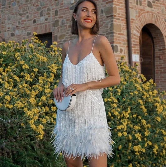 Beatrix | Glamouröses Cocktailkleid für Hochzeit mit Pailletten und Federn